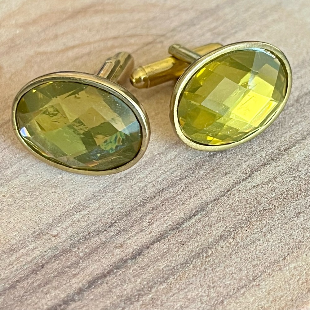 Vintage Cuff-Links Yellow Green Faceted Stone Bullet Back Toggle Mens Cuff Links